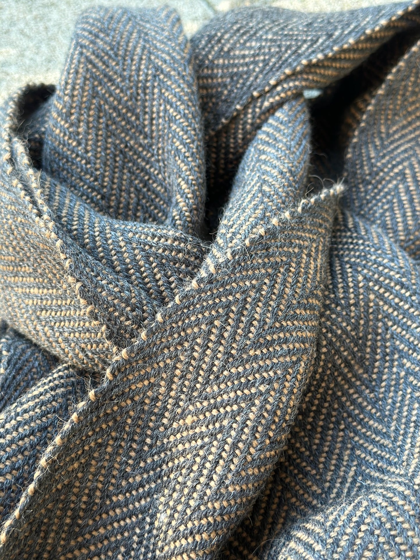 Fischgrät-braun/schwarz