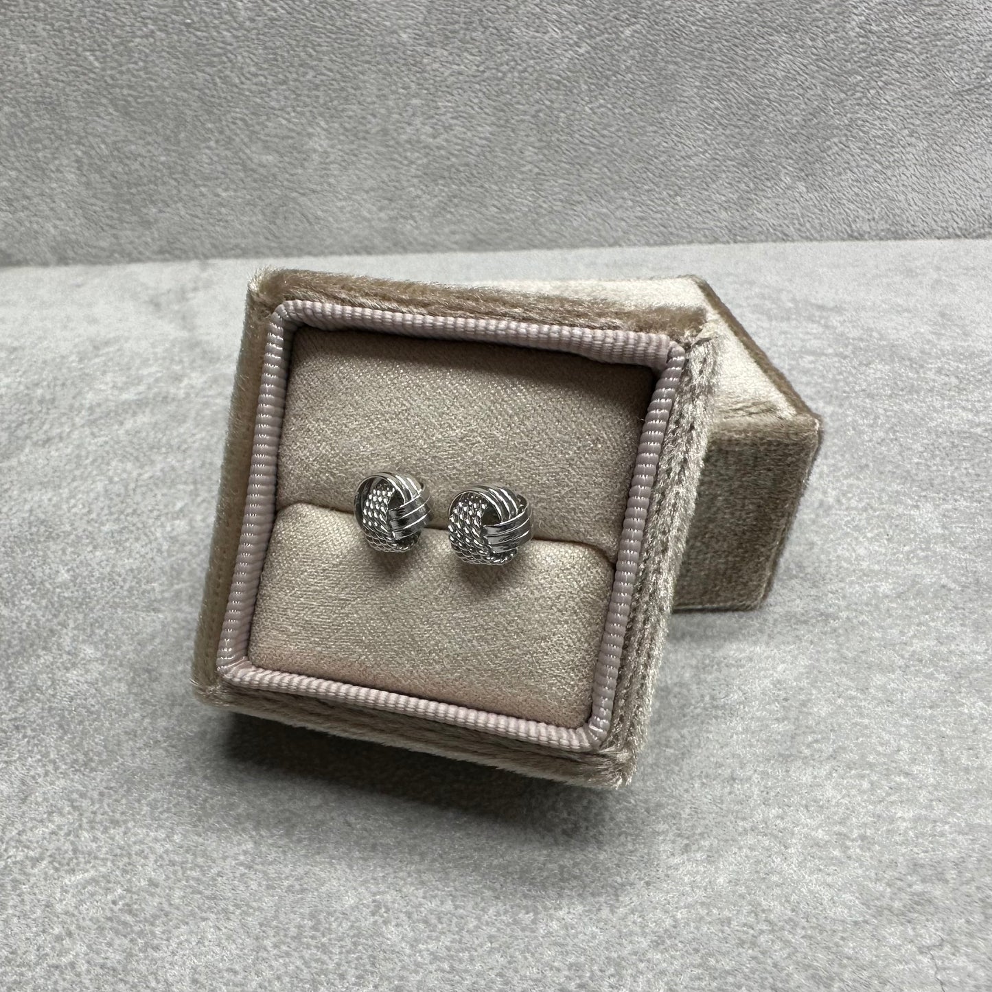 Knot